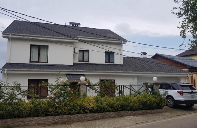 Дом на Ахуне