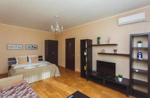 Квартира на Менделеева, ВДНХ, Мать и Дитя