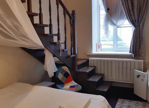 Комнаты в Кузнечном переулке