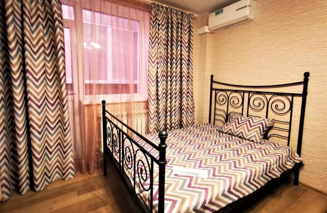 Салютина 2б кв 192