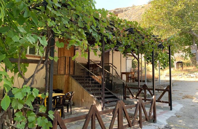 Тихий дворик