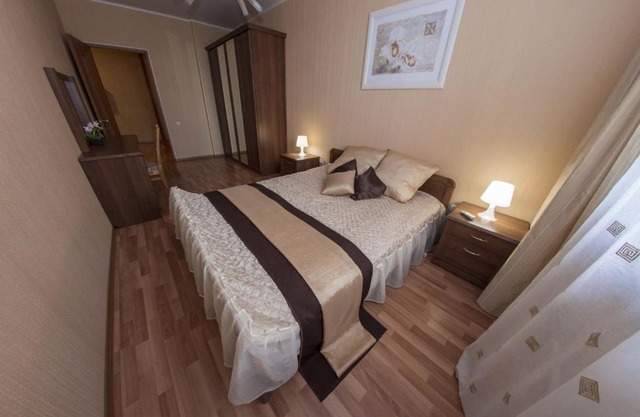 Хоум Отель на Мингажева, 102