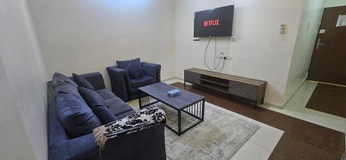 قصور العزيزية للشقق المخدومة