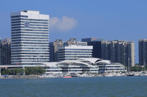 南屿轻奢影院酒店 近厦门高崎国际机场和地铁站 近五缘湾景区 近湾悦城商圈