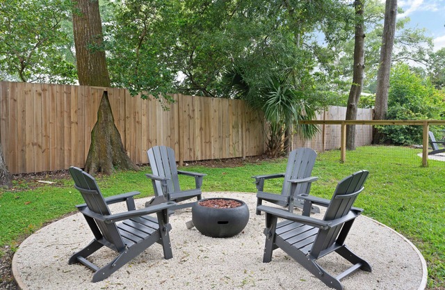 0.2 miles to the Beach! | New Retro Duplex | Sleeps 2