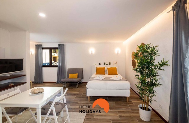 #027 T0 Belavista by Home Holidays