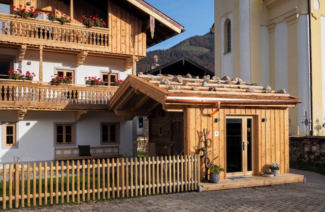 04 Christl, 80 sqm, 2 bedrooms, balcony, sauna, tiled stove