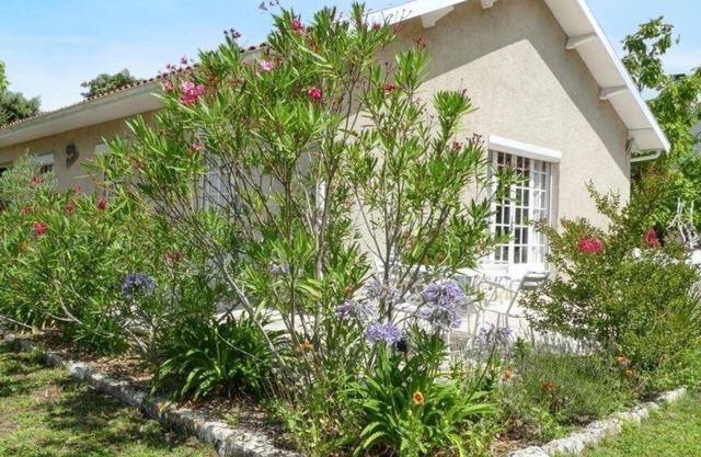 068 - Family house with garden in Verdon-sur-Mer