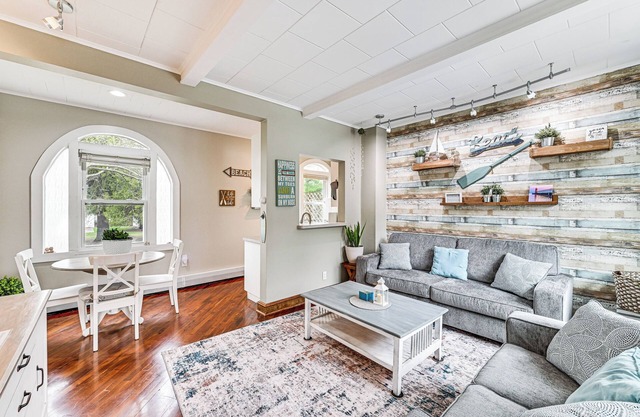 1/2 Mi to Beach & Lake Michigan: Condo w/Pool!