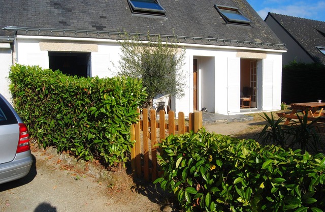 1.5km from the Pointe d'Arradon and the sea