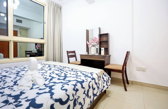 1 bed fully furnished marina view.