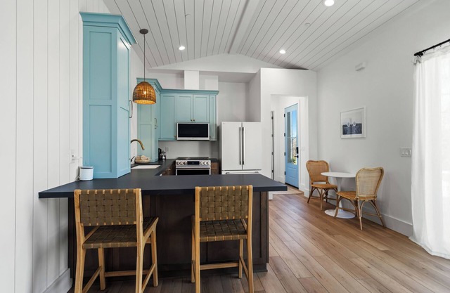1-Bed Guest House in Serene Palo Cedro – Your Perfect Home Away From Home