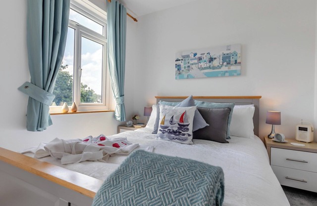 1 bedroom accommodation in Falmouth