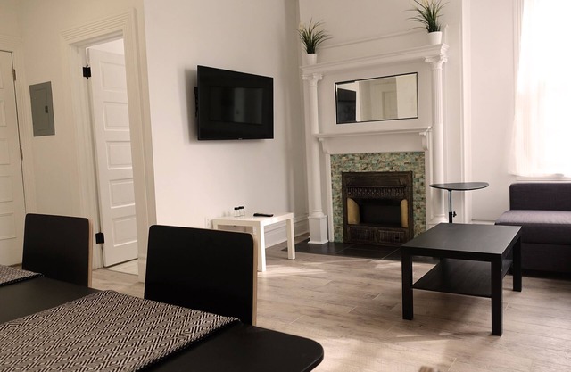 1 BEDROOM APT IN PITTSBURGH (F) -Friendship Area
