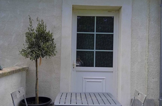 1 Bedroom Bed & breakfast in THORIGNY-SUR-OREUSE