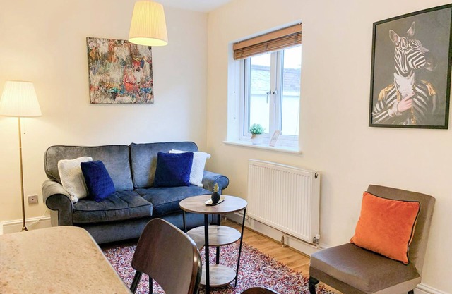 1-Bedroom flat with FREE Wi-Fi and mini Garden in Kensington Central London.