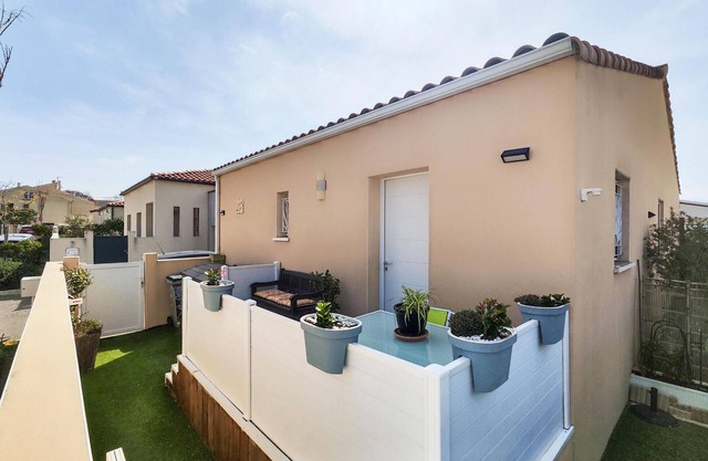 1 bedroom gorgeous home in Capestang
