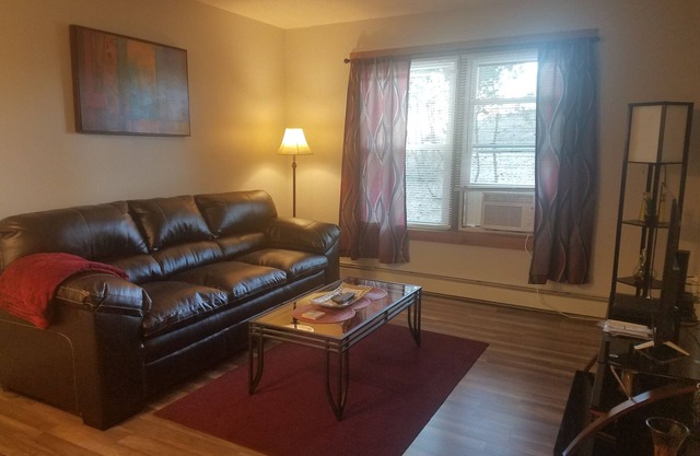 1 bedroom in the Heart of Bangor! Safe, clean, secure, private entrance.