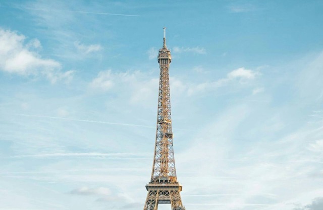 1 Bedroom In the Heart Of Tour Eiffel With Aircon