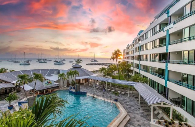 1 bedroom ocean view suite @ Royal Palm Beach Club!