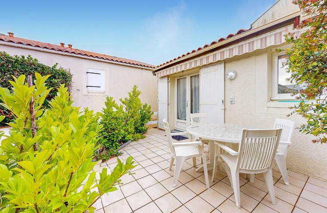 1 bedroom stunning home in Vaux-sur-Mer