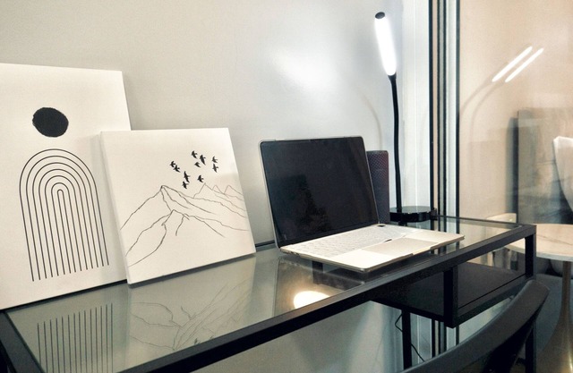 1-Bedroom Unit w/Balcony