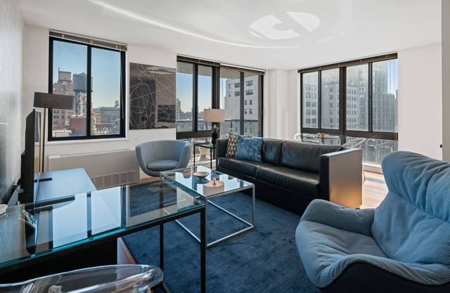 1 Bedroom with Balcony Near Union Square