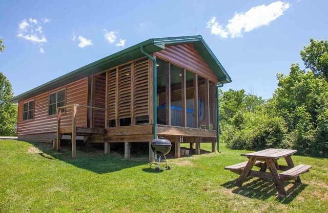 1 BR Hot Tub Cabin- Closest Cabins to Garden of the Gods-Shawnee National Forest