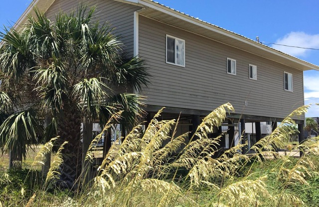 1 Fish, 2 Fish. Great beach views, great value - updated 2/2 - No Hidden Fees