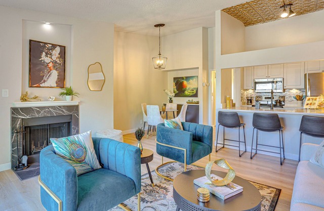 1 Mi to Dtwn: Condo w/Pool Access in Castle Rock