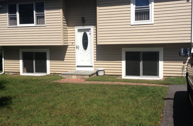 1 Mile walk to the Beach! Summer Fun!