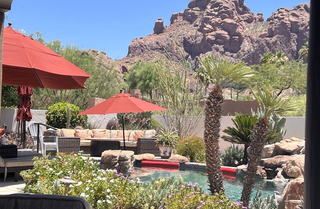 10/10 Rated - 100+ Reviews. Heated Pool/Hot Tub. Pickleball Nearby. Home Office