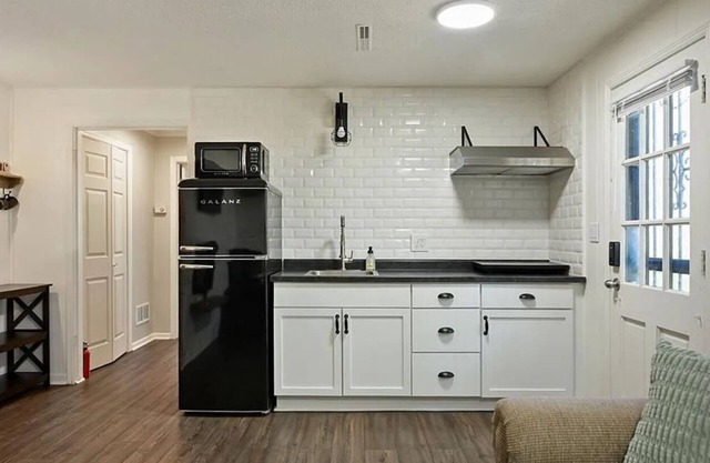 10 minutes to the Stadiums