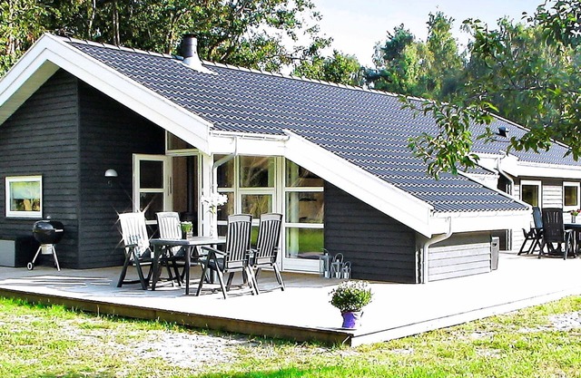 10 person holiday home in Aakirkeby