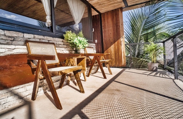 10 TULUM BEACH ! Bright, Spacious & Stylish KS Bed