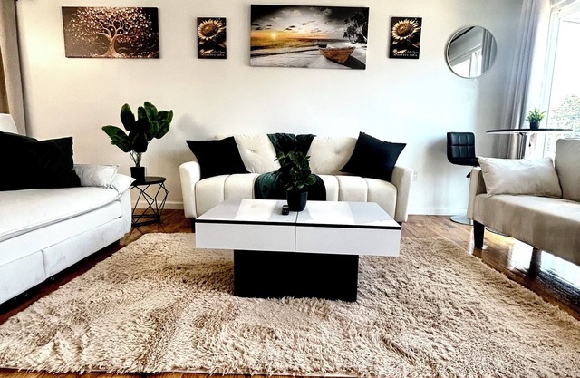 100 Dollars Off October Sales! NYC, JFK, EWR, Newark, Times Square, Prudential