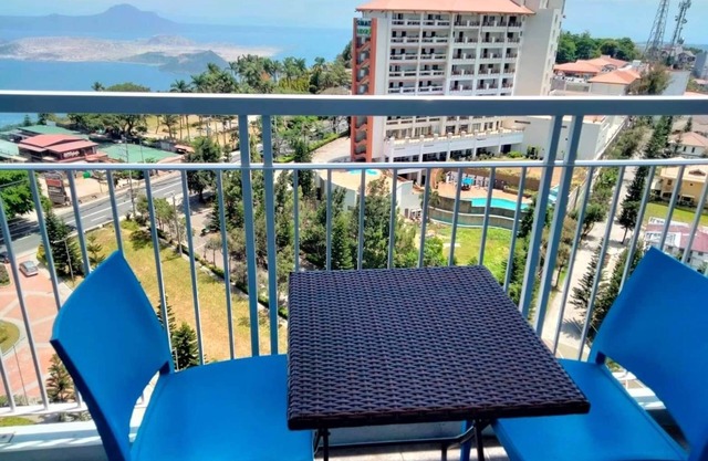 100% Taal View Smdc Wind Residences w/Fiber Net and Netflix