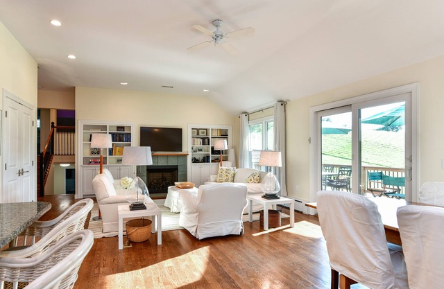 100% Washington Best Town! PoshPadsCT "Old Litchfield 4BR" Ski, GasBBQ, 2HrsNYC