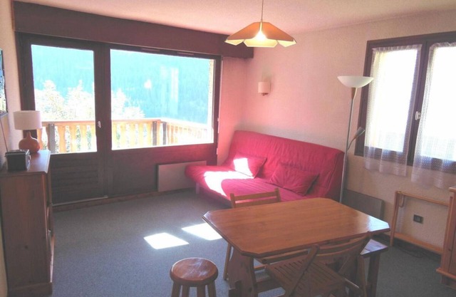 100m from ski slopes, 1st floor, balcony, tv, ski locker, 42m², Champagny-en-Vanoise