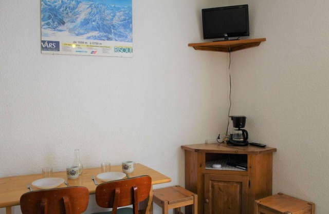 100m from ski slopes, 1st floor, balcony, tv, ski locker, 55m², Vars