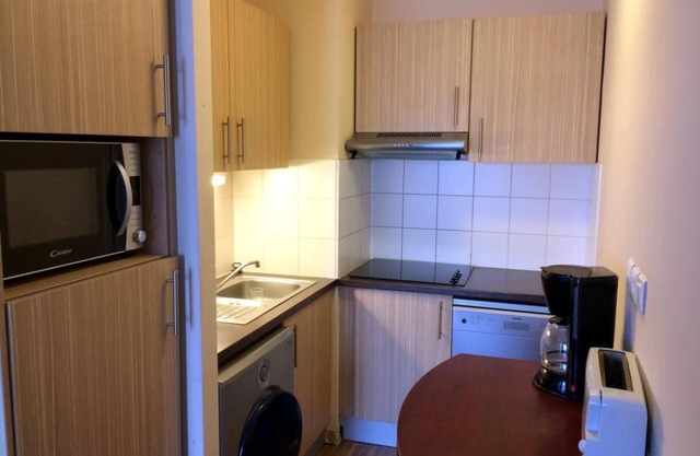100m from ski slopes, 3rd floor, view valley, balcony, parking, tv, ski locker, 80m², Peyragudes