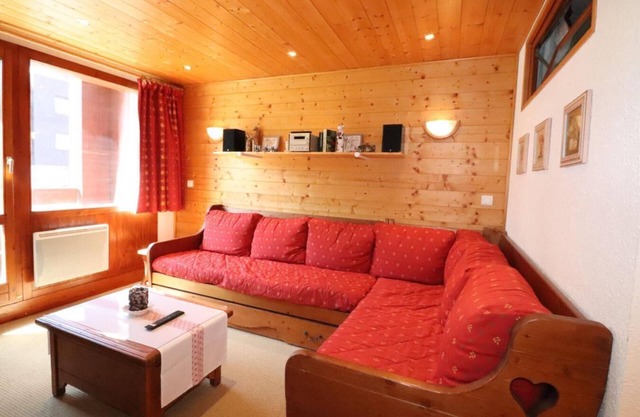 100m from ski slopes, 5th floor, balcony, tv, ski locker, 55m², Tignes