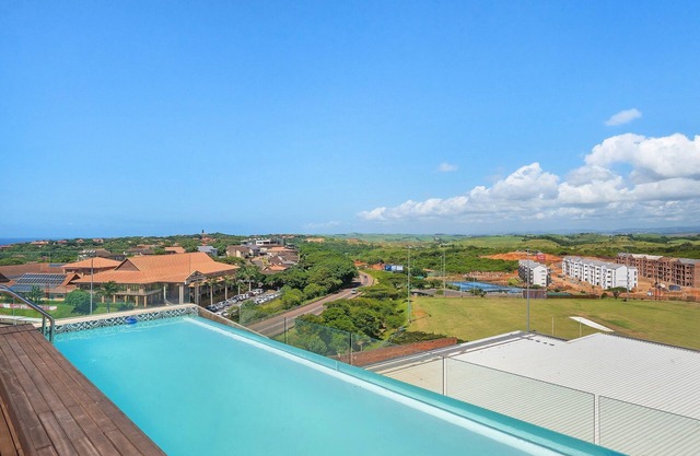 105 on KOI - Two Bedroom Apartment, Sleeps 4