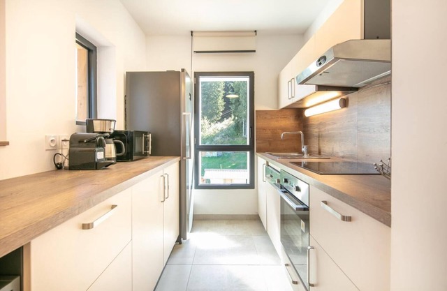 10m from ski slopes, parking, tv, ski locker, 102m², Les 7 Laux