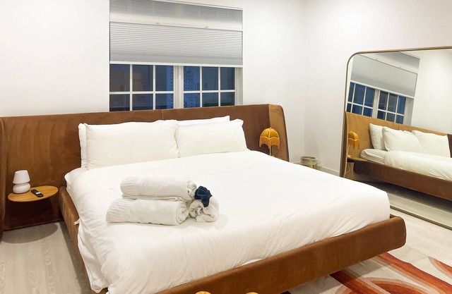 110 - SOFI 2 Bedroom - Heated Pool, 2 blocks from Beach!
