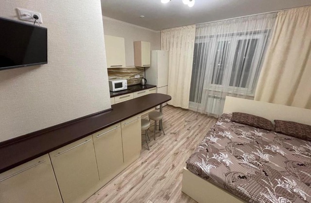 117 улица Братьев Кашириных