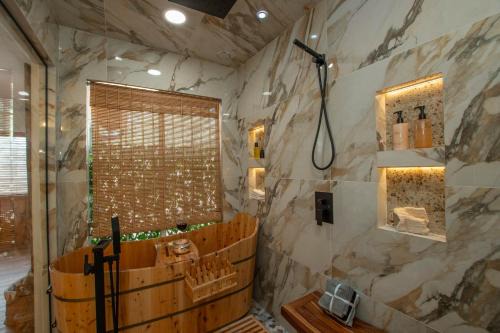121 - Rancharillo - Meredith Lodging