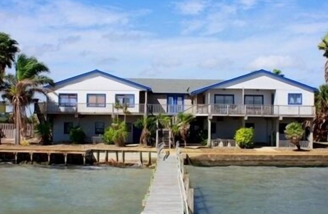 1264 Port South - Grand Views and a Grand House!