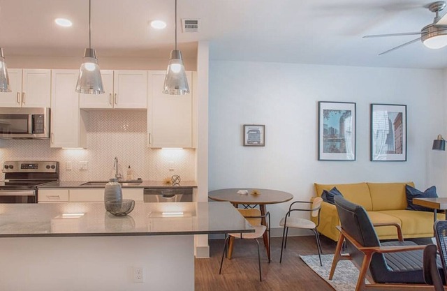 1278 · ★NEW★ 2 Standing Desks, WFH Ready in ATX, w/ Pool!