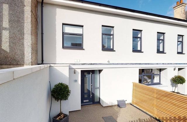 12B ESSA ROAD, family friendly, luxury holiday cottage in Saltash